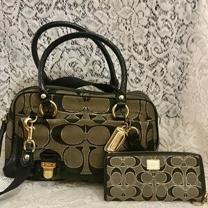 Coach-18358 Poppy Black-Gray Signature Satchel- Shoulder Bag w/Matching Wallet